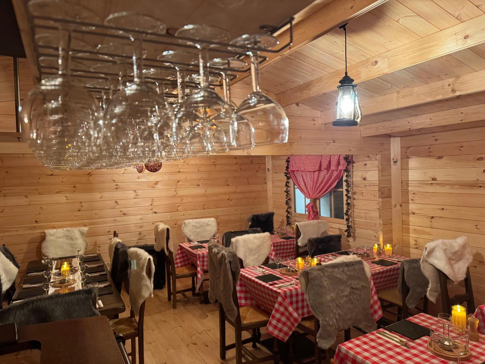 Nash Suites Airport Hotel Le Grand Saconnex Εξωτερικό φωτογραφία